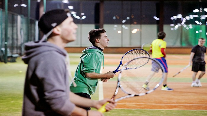 10 Benefits of Playing Tennis