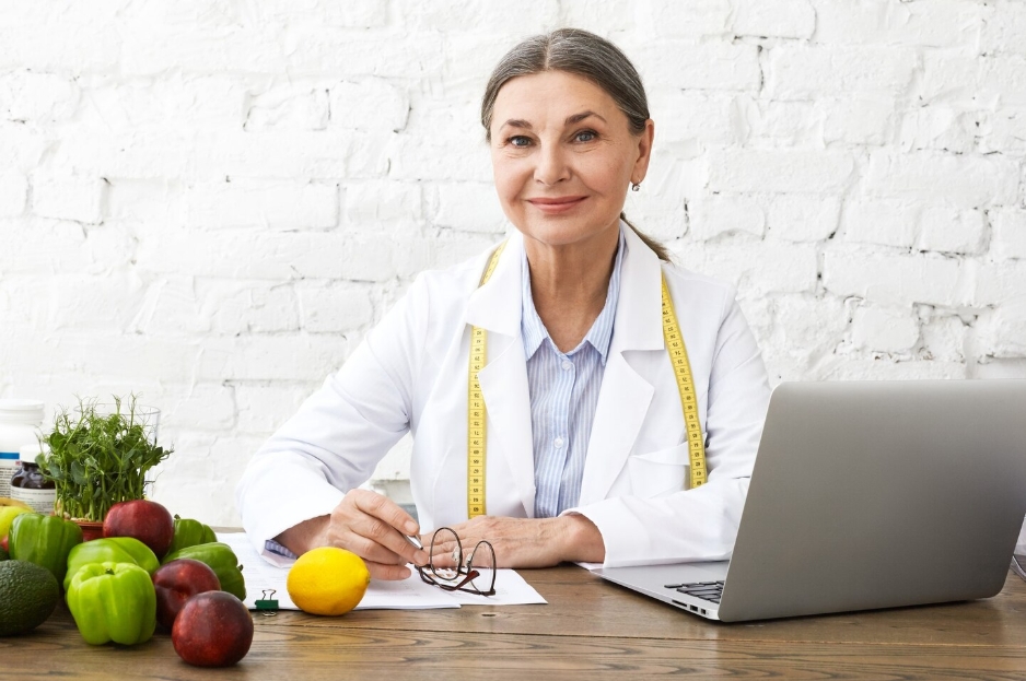 post menopause nutritionist